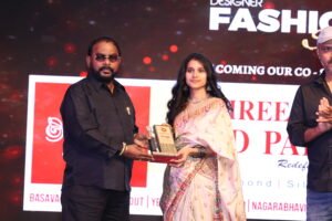 Bangalore Fashion Trainings receiving award at Designer Fashion Show 2026